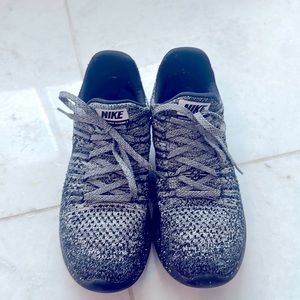 Women’s Nike Lunar Epic Low Flyknit